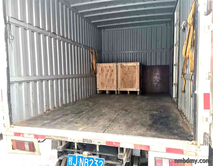 两台插拔力试验机发往泰国客户实验室(图1)