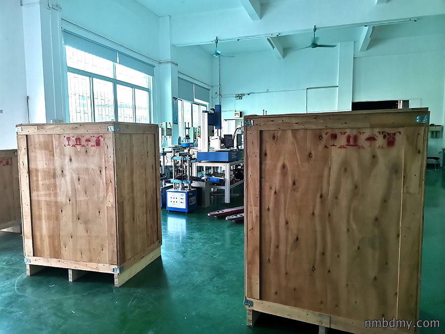 高精度荷重位移曲线试验机发货客户处(图1) 高精度荷重位移曲线试验机发货客户处(图1)